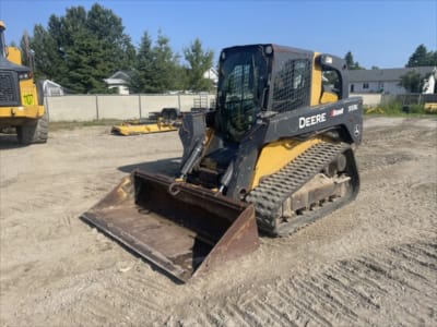 2017 John Deere 333E