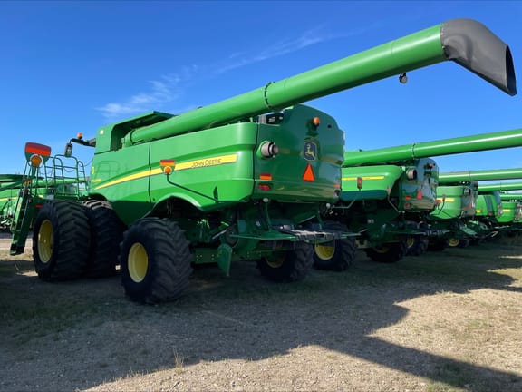 2012 John Deere S680
                                price reduced