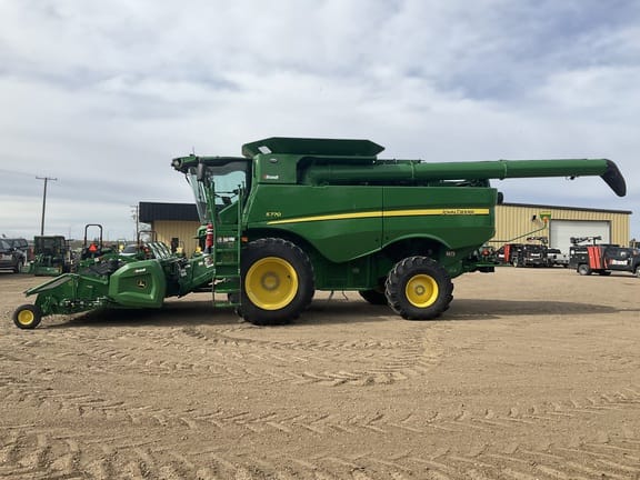 2023 John Deere S770
