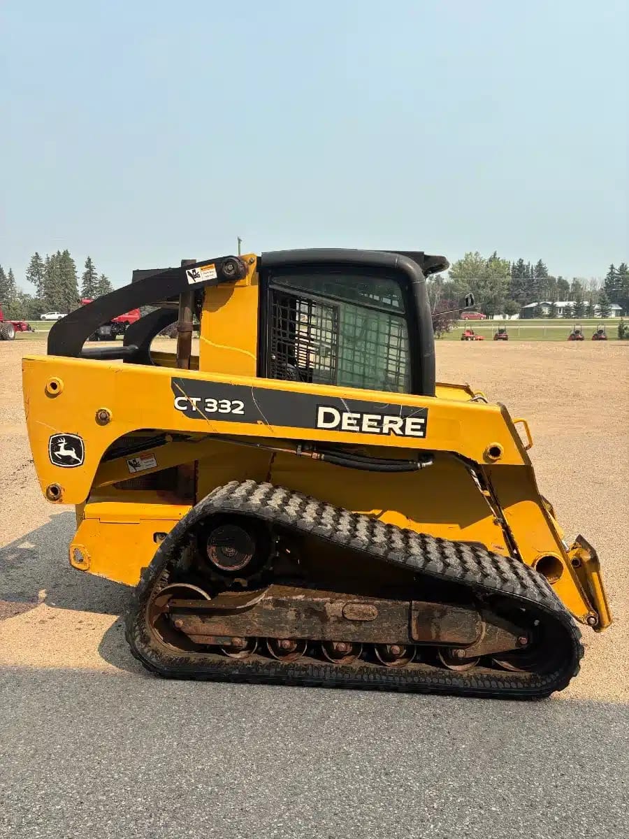 2007 John Deere CT332 Skid Steer