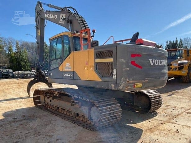 2019 VOLVO EC220EL