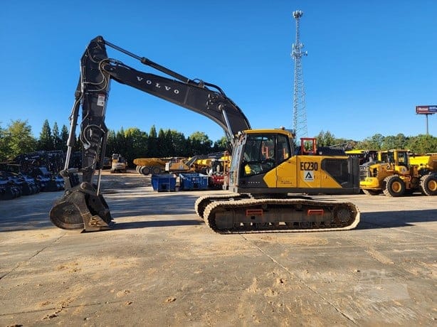 2024 VOLVO EC230FL5