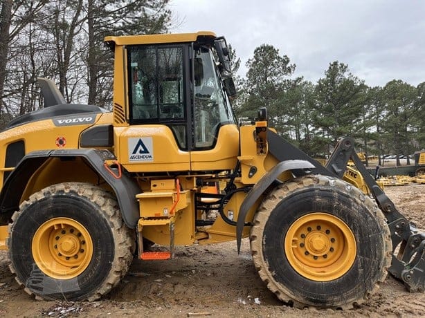 2025 VOLVO L60H