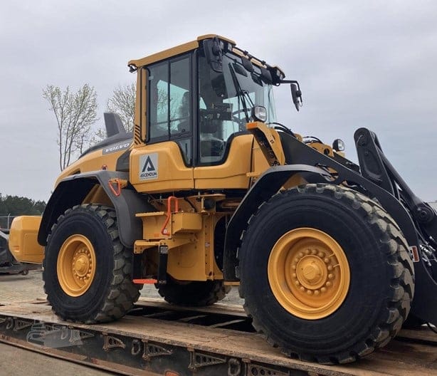 2023 VOLVO L70H
