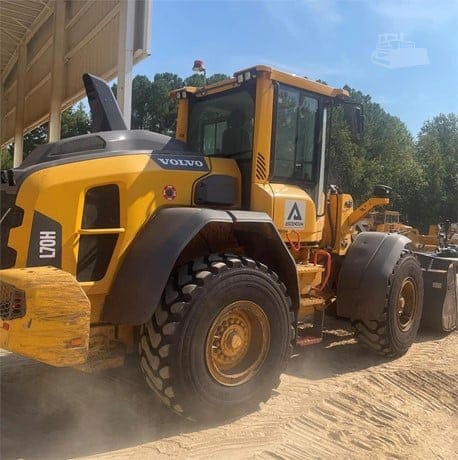 2023 VOLVO L70H