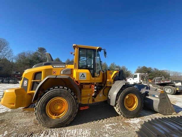 2024 VOLVO L90H