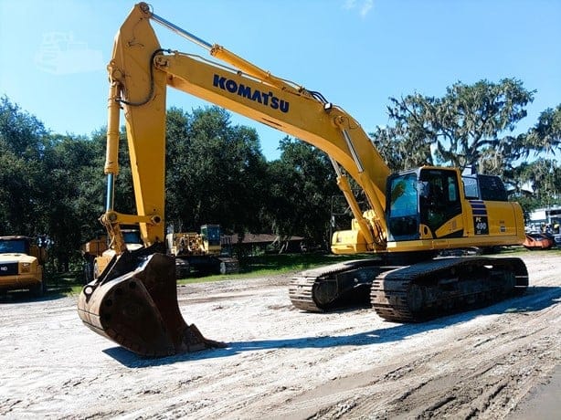 2023 KOMATSU PC490 LC-11