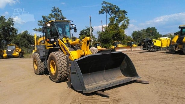 2024 KOMATSU WA320-8