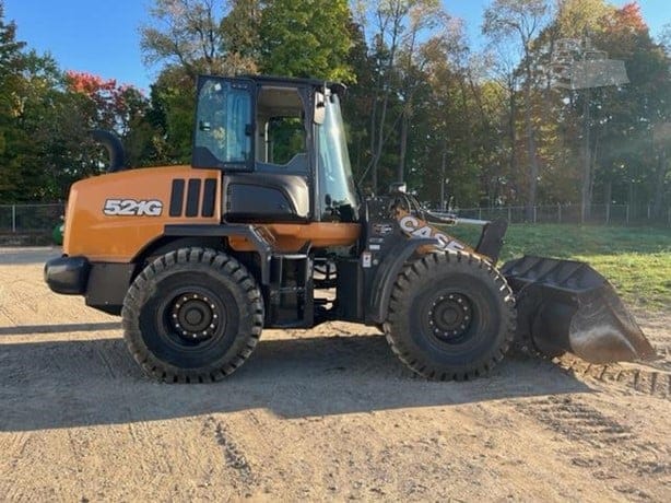 2022 CASE 521G