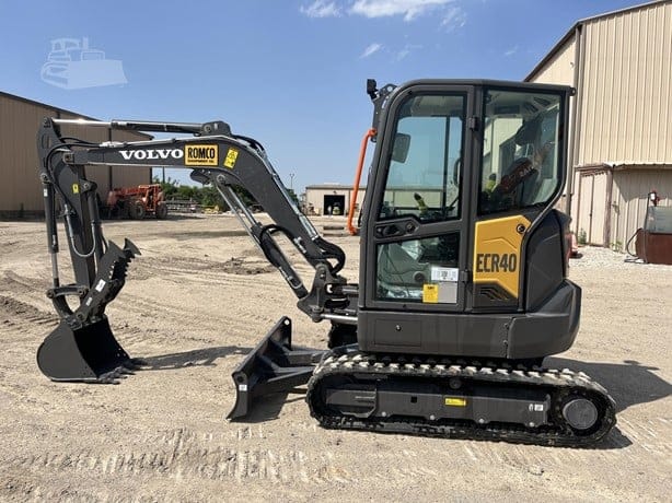 2024 VOLVO ECR40F