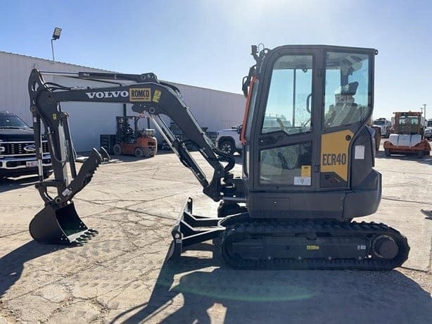 2024 VOLVO ECR40F