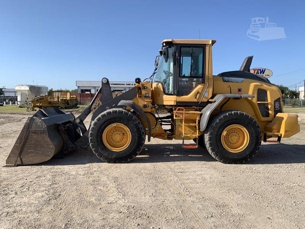 2018 VOLVO L90H