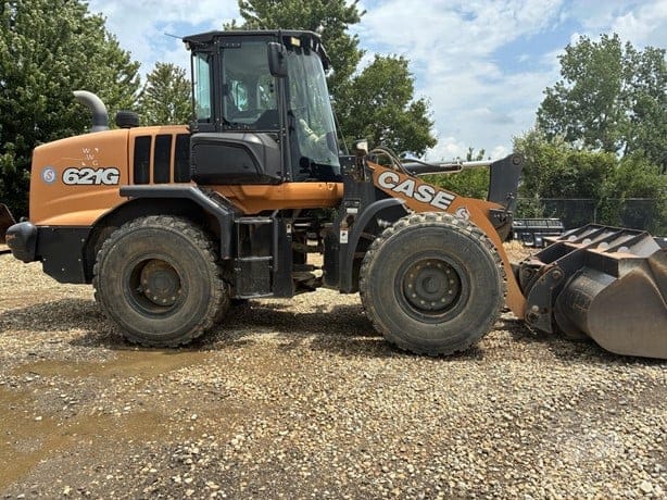 2021 CASE 621G