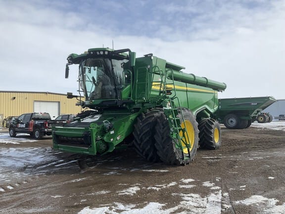 2024 John Deere X9 1100
price reduced