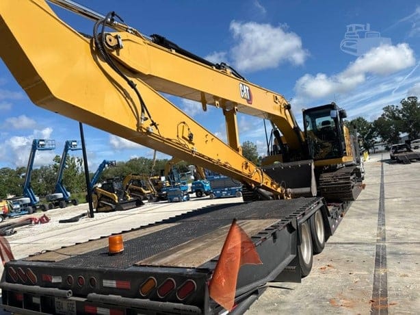 2025 CATERPILLAR 323