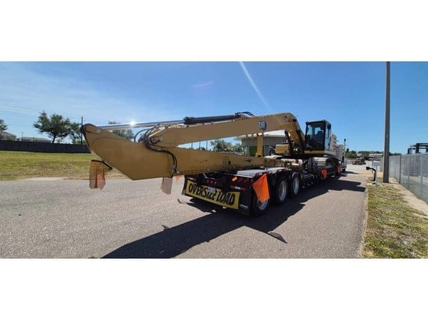 2025 CATERPILLAR 326F