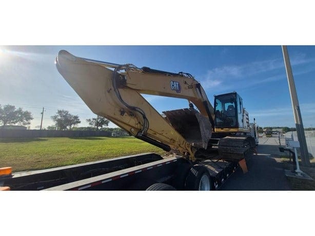 2025 CATERPILLAR 330