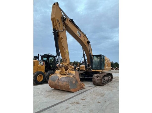 2025 CATERPILLAR 352