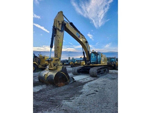 2024 CATERPILLAR 352