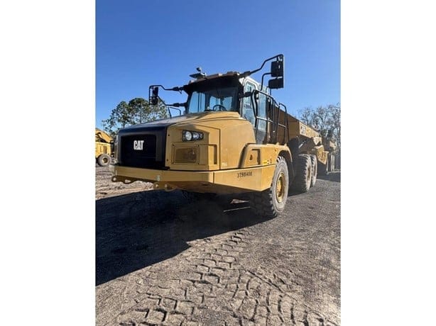 2025 CATERPILLAR 725