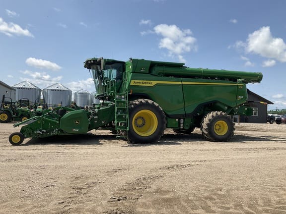 2023 John Deere X9 1100