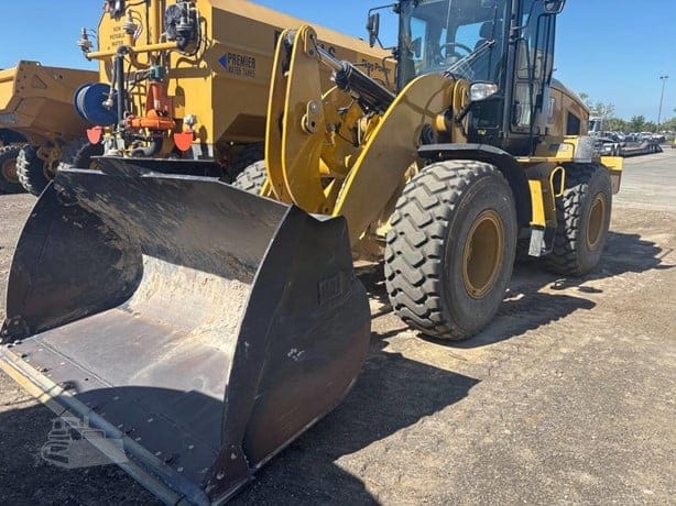 2025 CATERPILLAR 938