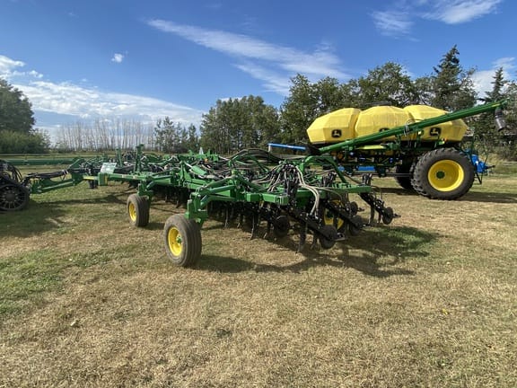 2018 John Deere 1870