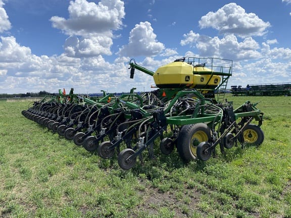 2014 John Deere 1870