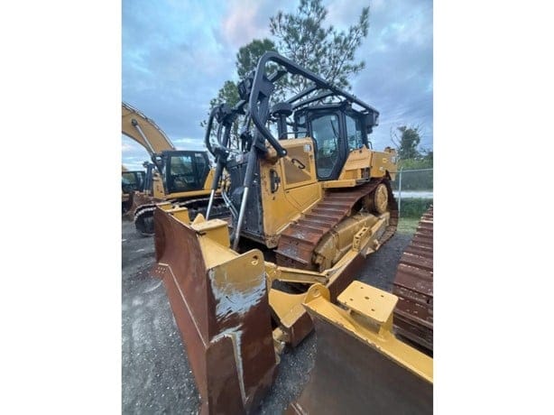 2025 CATERPILLAR D6