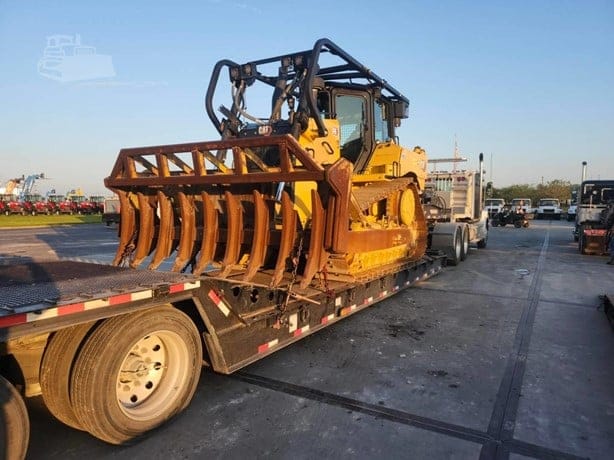 2024 CATERPILLAR D6