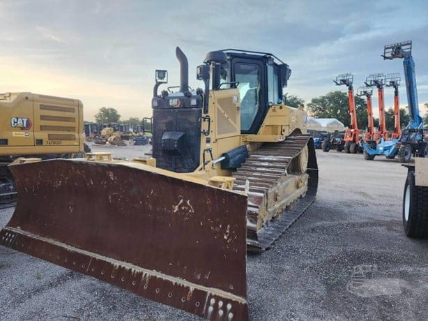 2024 CATERPILLAR D6T LGP
