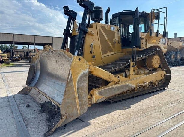 2024 CATERPILLAR D8