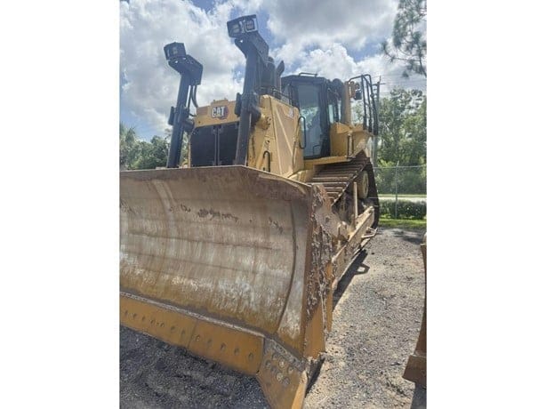 2024 CATERPILLAR D8