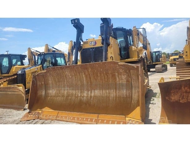 2024 CATERPILLAR D8