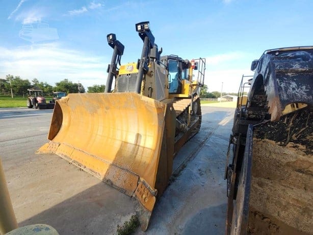 2024 CATERPILLAR D8