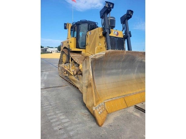 2024 CATERPILLAR D8