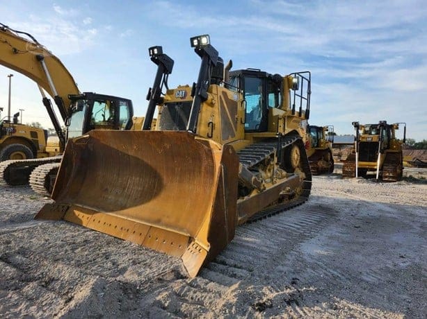 2023 CATERPILLAR D8