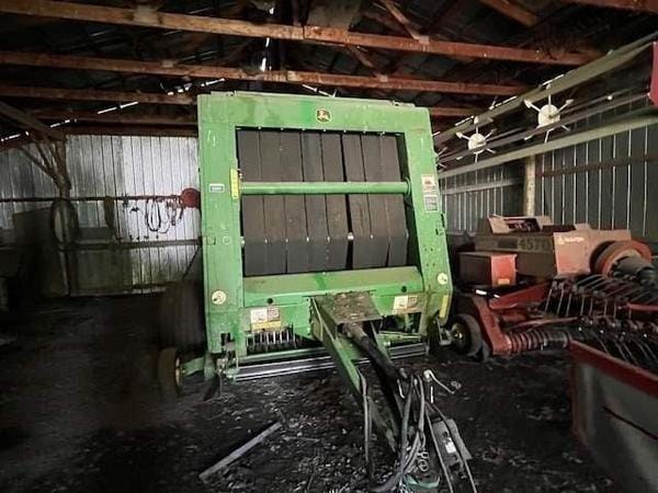 2011 John Deere 568