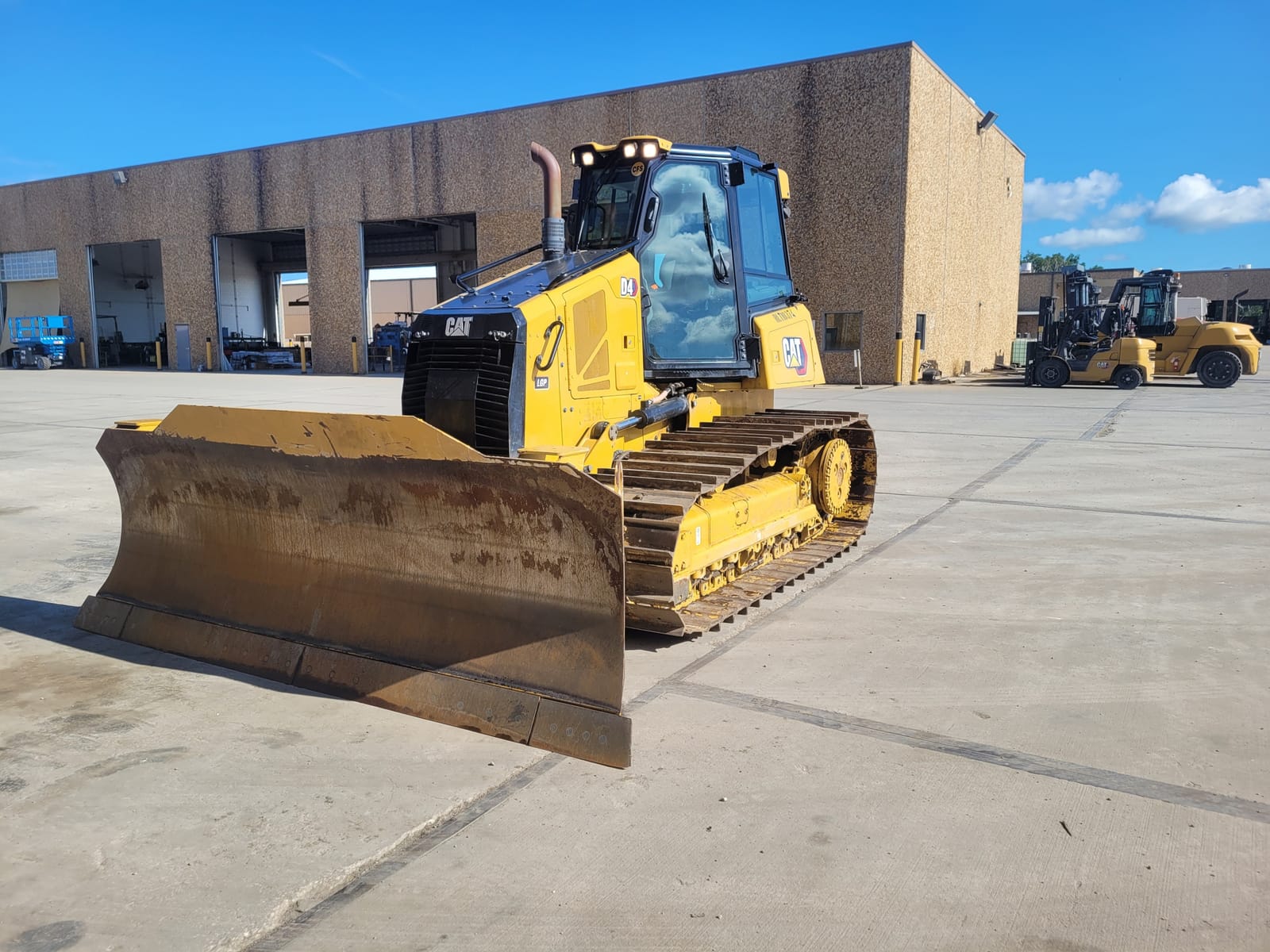 2024 CAT D4-16VP