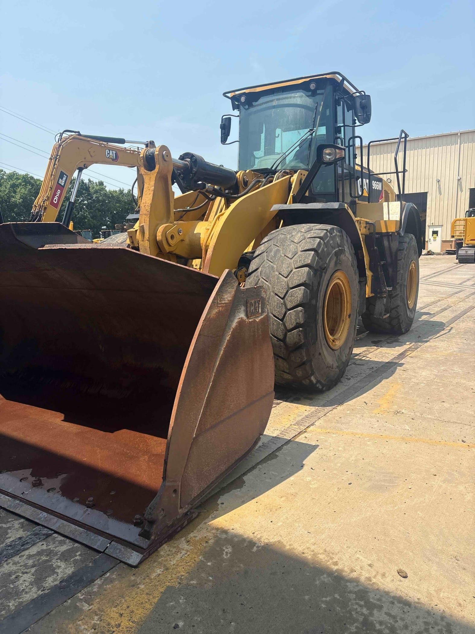 2018 CAT 966M