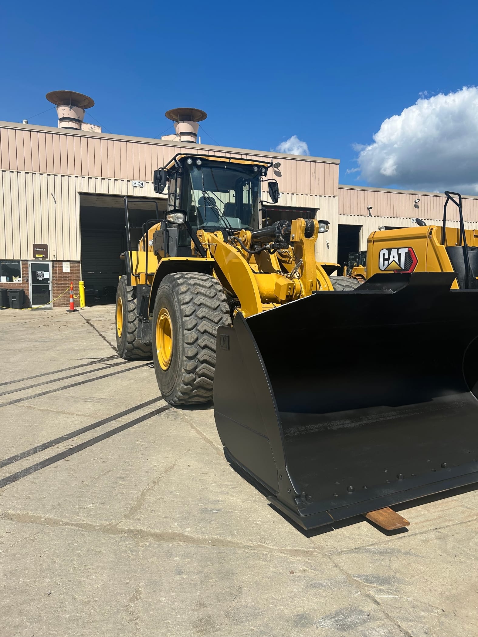 2022 CAT 966