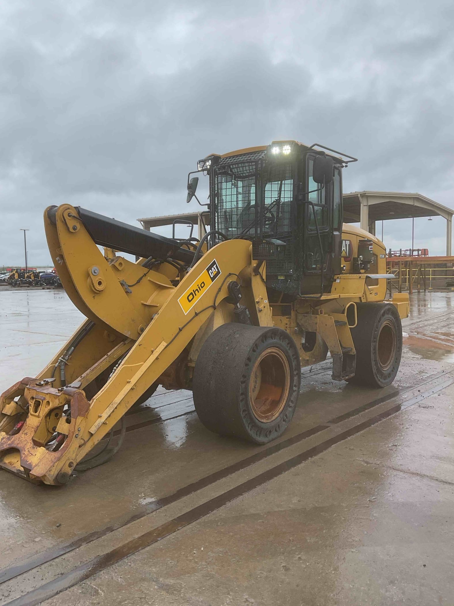 2020 CAT 926M