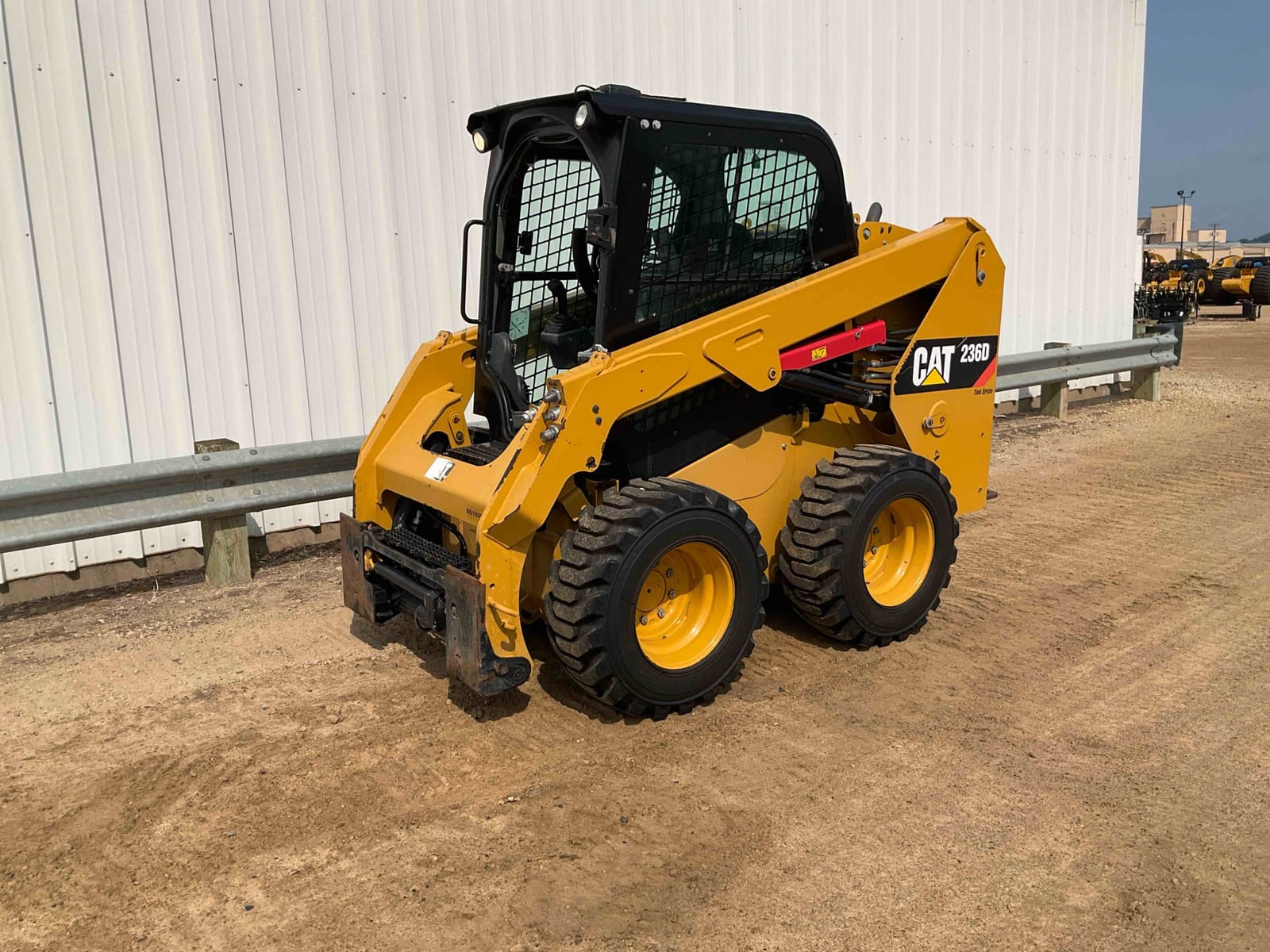 2015 CAT 236D