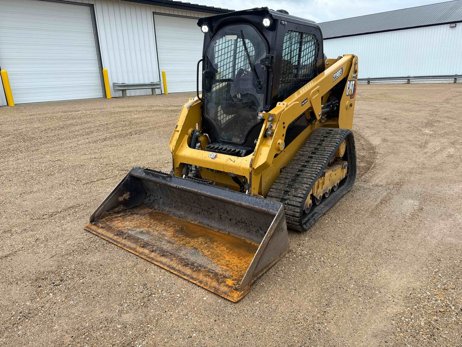 2023 CAT 239D3
