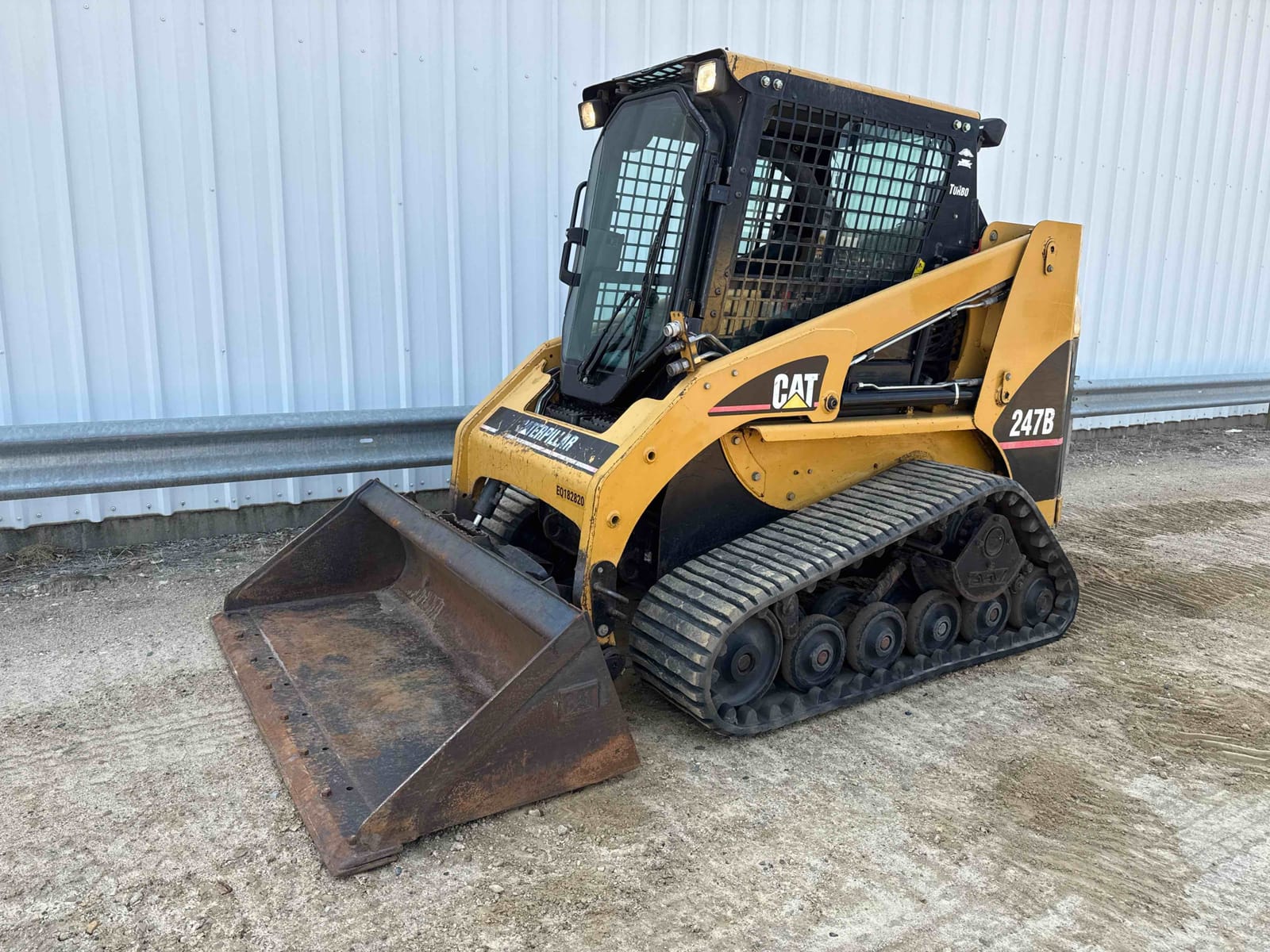 2006 CAT 247B