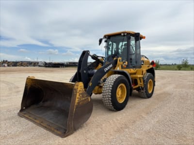 2020 John Deere 444L