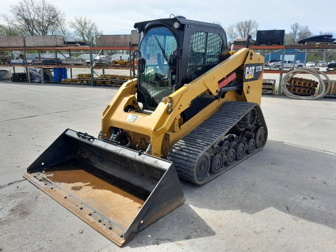 2014 CAT 277D