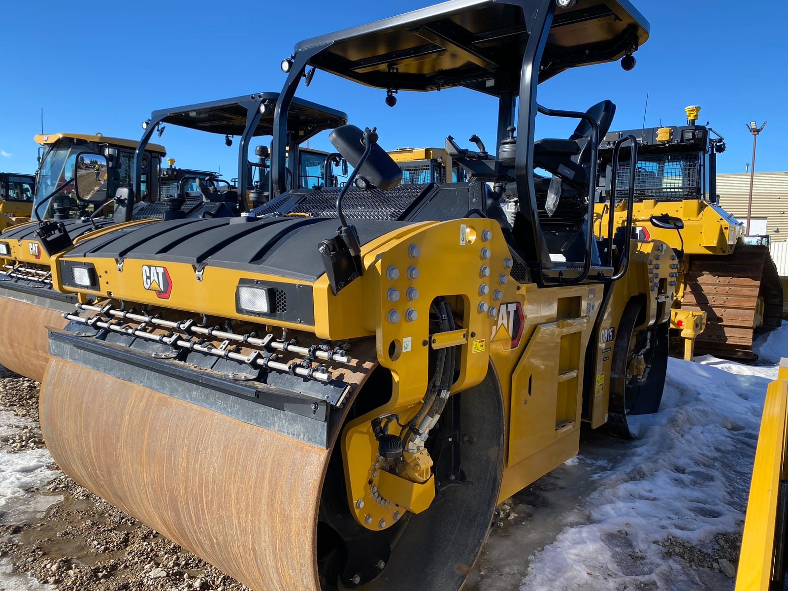 CB15 - M9401257