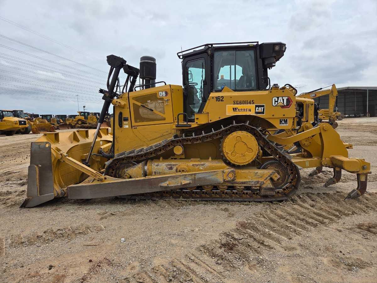 2023 CAT D6