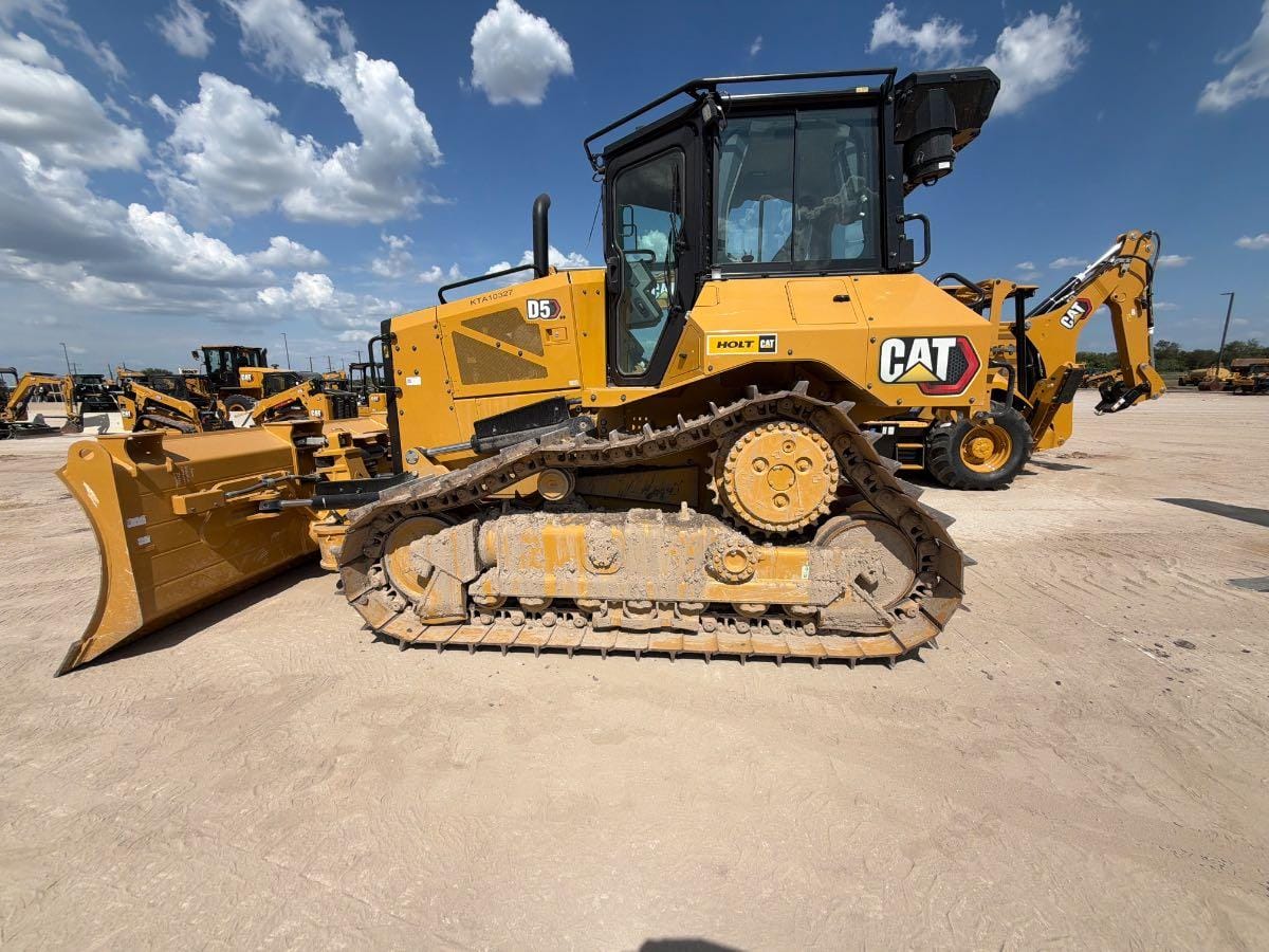 2025 CAT D5 VP